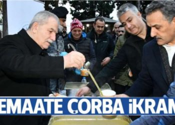 Başkan Demirtaş ve Vali Kaymak’tan cemaate çorba ikramı