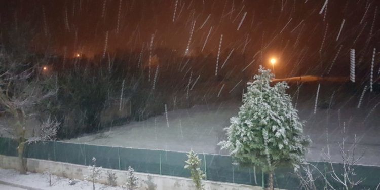 Asarcık’ta Beklenen Kar yağmaya başladı!