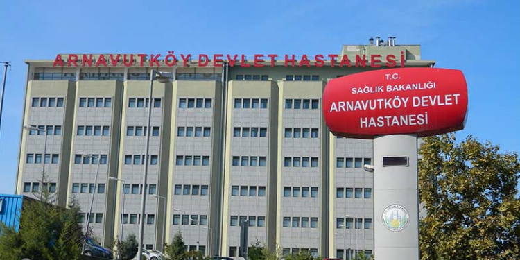 Arnavutköy Devlet Hastanesi’nde 2.kattan atlayan Coronavirüs hastası öldü