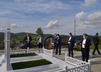 Asarcık’ta Şehit Mezarlıkları ziyaret edildi