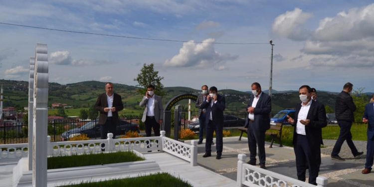 Asarcık’ta Şehit Mezarlıkları ziyaret edildi