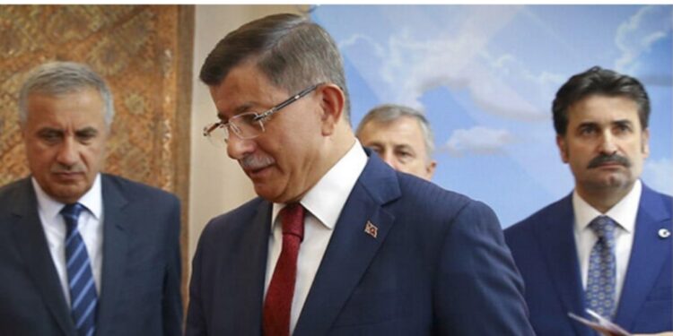 Ahmet Davutoğlu’nu şoke edecek haber geldi