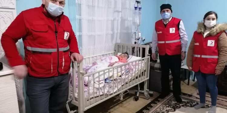 Samsun Asarcık Kızılay Şubesi : Hidrosefali Hastasına yardımları ulaştırdı