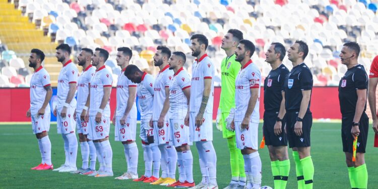 Samsunspor Çok Büyük Fırsatı kaçırdı, Rövanş Maçını Riske Attı
