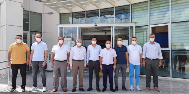 ASARCIK AK PARTİ İLÇE YÖNETİMİ, İLÇE DEVLET HASTANESİNE YENİ ATANAN BAŞHEKİMİ VE MÜDÜRÜ ZİYARET ETTİ