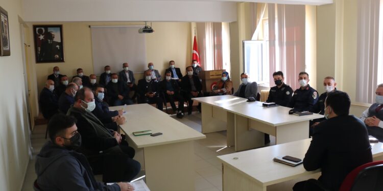 SAMSUN ASARCIK KAYMAKAMLIĞINDA MUHTARLAR TOPLANTISI YAPILDI