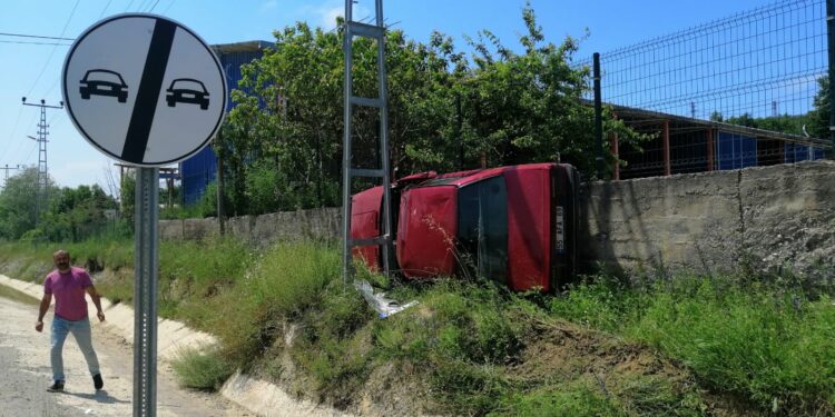 TAKLA ATAN ARAÇTAN YARALI KURTULDU