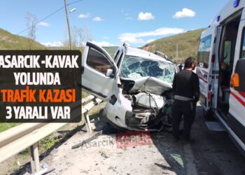 ASARCIK KAVAK YOLUNDA TRFİK KAZASI 3 YARALI VAR