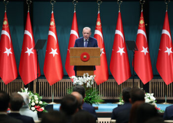 KABİNE TOPLANTISI SONA ERDİ BAYRAM TATİLİ KAÇ GÜN OLDU? EMEKLİYE BAYRAM İKRAMİYESİNE ZAMAN YATACAK?