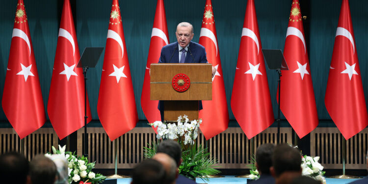 KABİNE TOPLANTISI SONA ERDİ BAYRAM TATİLİ KAÇ GÜN OLDU? EMEKLİYE BAYRAM İKRAMİYESİNE ZAMAN YATACAK?