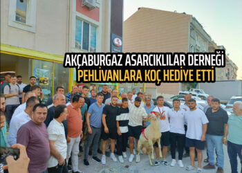 AKÇABURGAZ ASARCIKLILAR DERNEĞİ PEHLİVANLARA KOÇ HEDİYE ETTİ