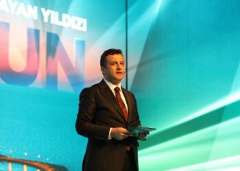 BAŞKAN HALİT DOĞAN GENÇLERE MÜJDEYİ VERDİ “PETEK GENÇ” HAYATA GEÇİYOR
