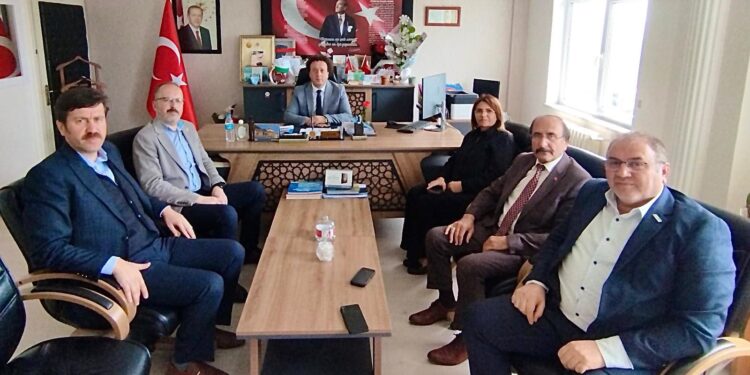 SAMBİR VE SAMSUN ASARCIKLILAR DERNEGİNDEN ASARCIK’LI  ÖĞRENCİLERE ANLAMLI DESTEK