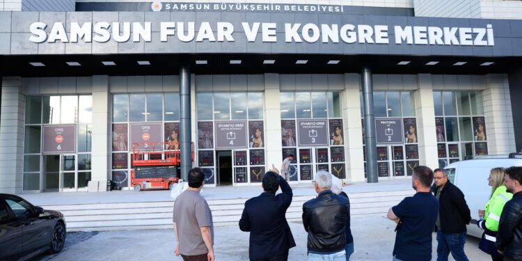 SAMSUN FUAR VE KONGRE MERKEZİ AÇILIŞ İÇİN GÜN SAYIYOR: